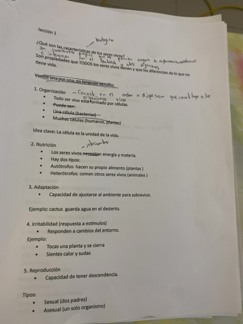 Foto de un curso de  Características de los seres vivos