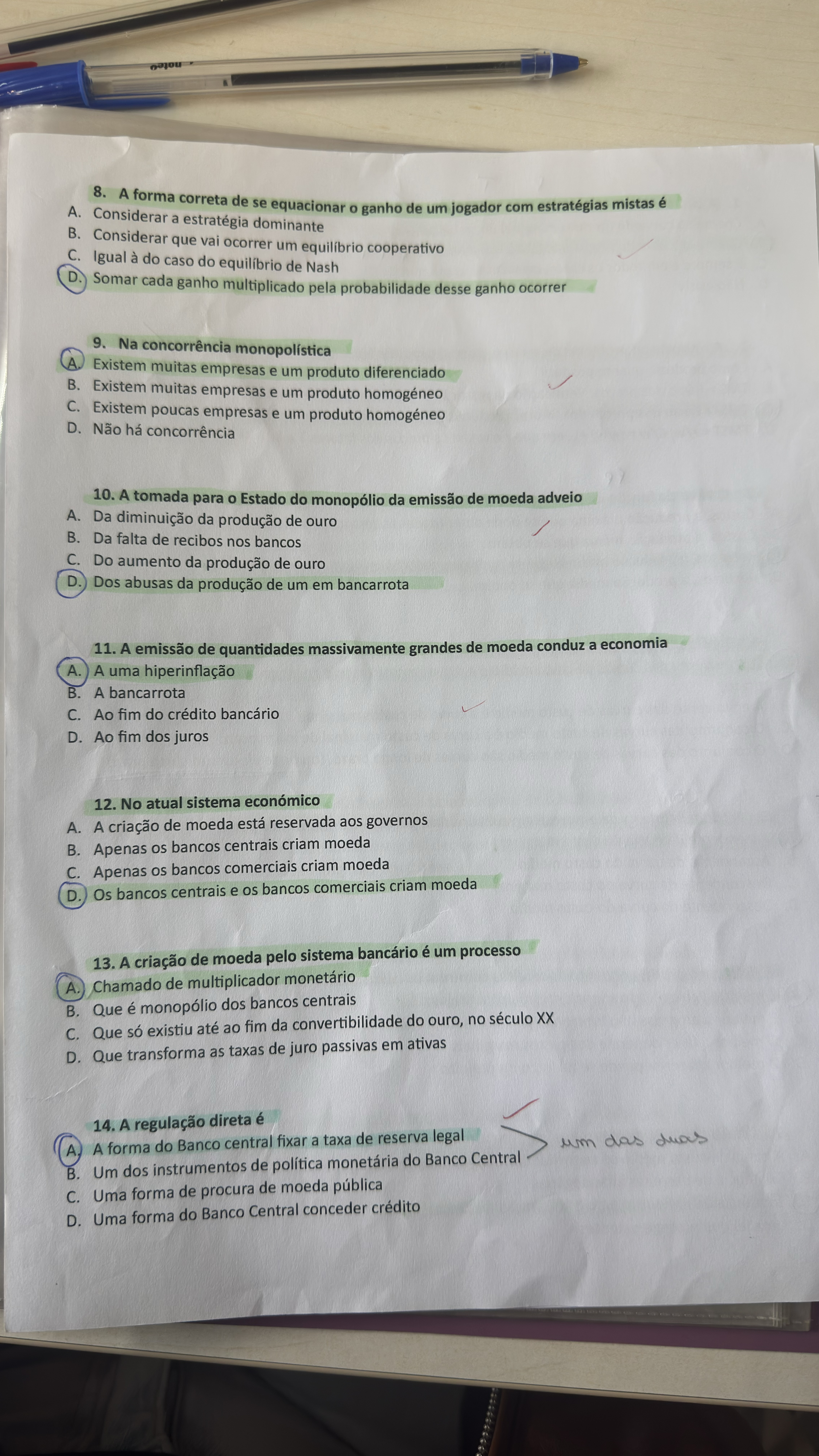 Photo d'un cours de  Concepts Économiques et Monétaires