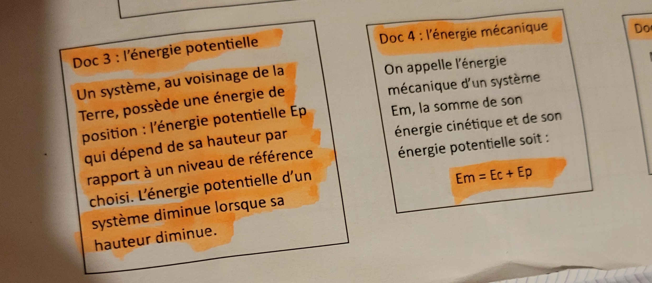 Photo d'un cours de  Concepts d'énergie potentielle et mécanique