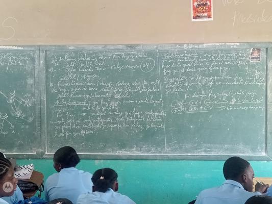 Photo d'un cours de  Leçon de grammaire créole haïtien