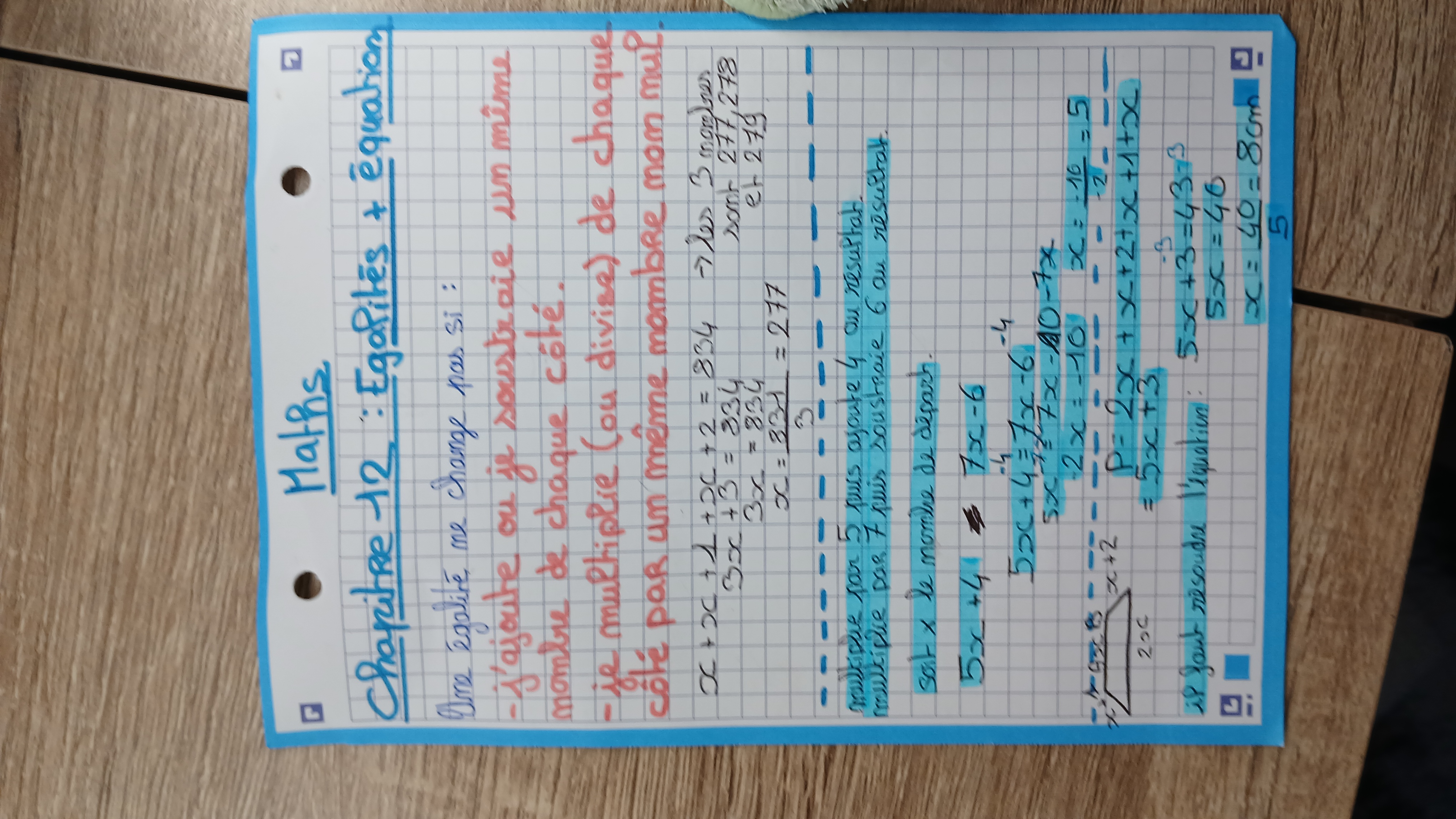 Photo d'un cours de  Mathématiques : Égalités et Équations